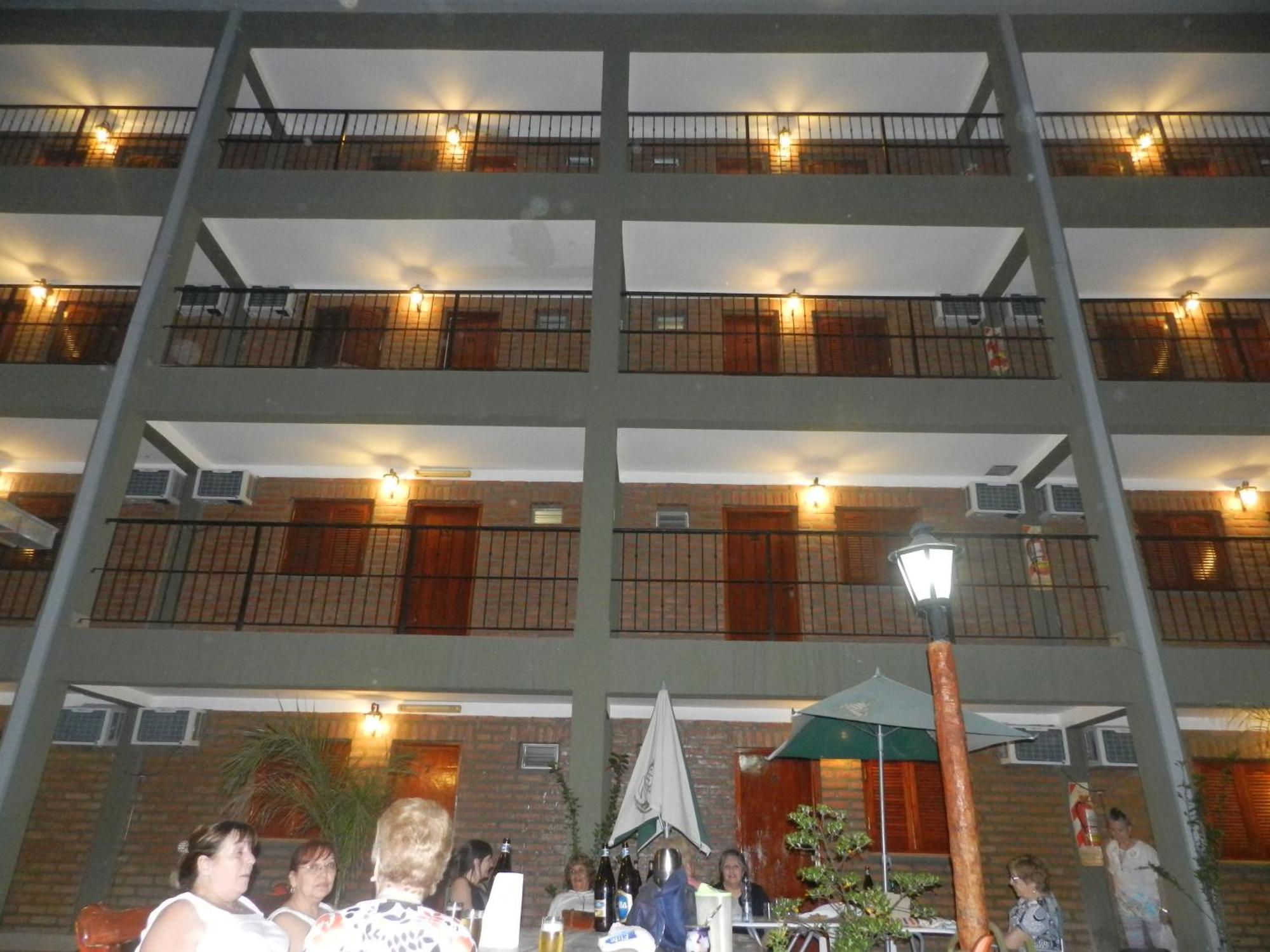 Hotel Buenos Aires Сальта Экстерьер фото