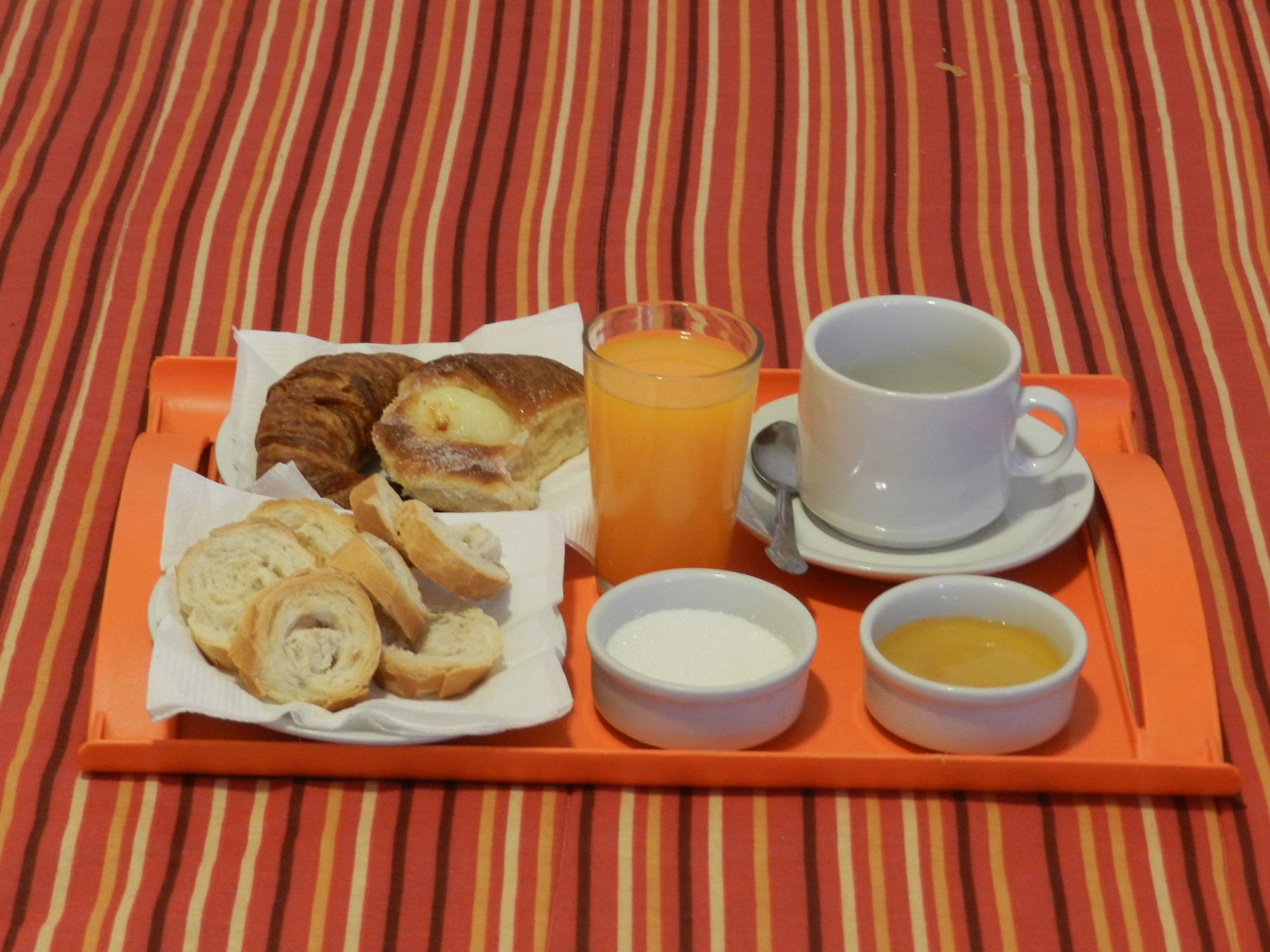 Hotel Buenos Aires Сальта Экстерьер фото
